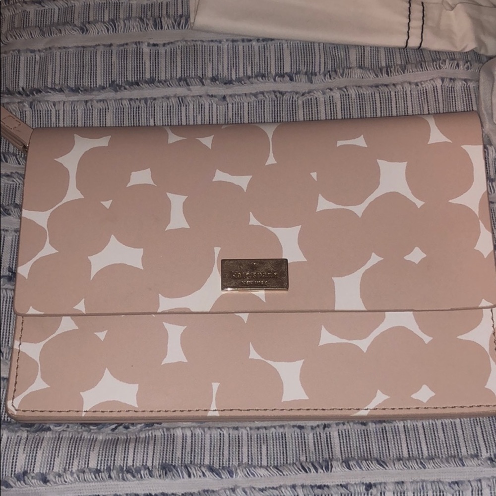 kate spade wristlet